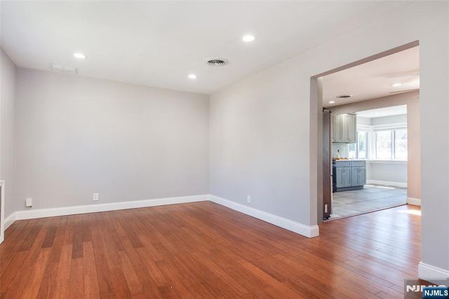 40 Winslow Terrace, Fair Lawn, NJ 07410