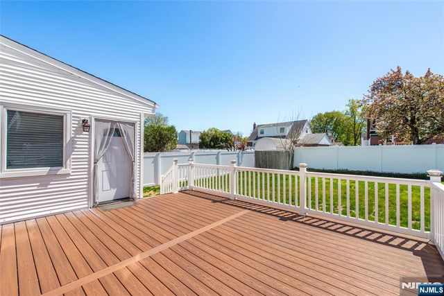 40 Winslow Terrace, Fair Lawn, NJ 07410