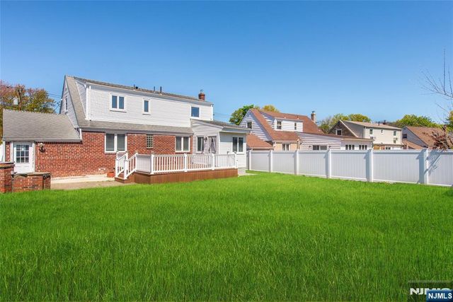 40 Winslow Terrace, Fair Lawn, NJ 07410