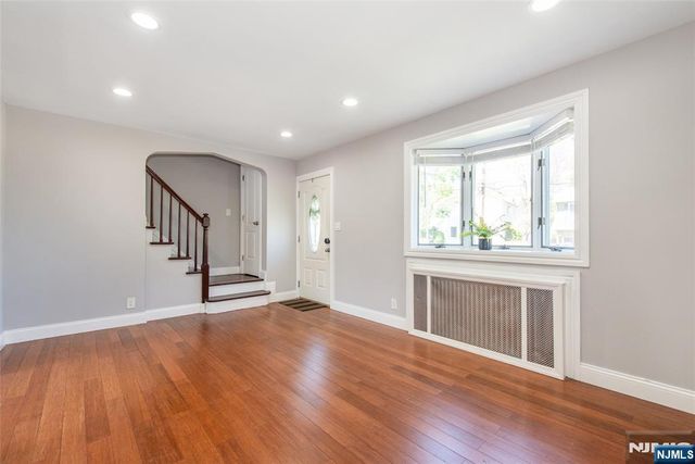 40 Winslow Terrace, Fair Lawn, NJ 07410