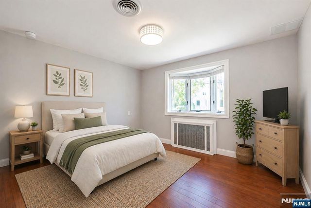 40 Winslow Terrace, Fair Lawn, NJ 07410