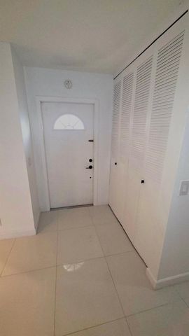 2568 Dudley Drive E G, West Palm Beach, FL 33415