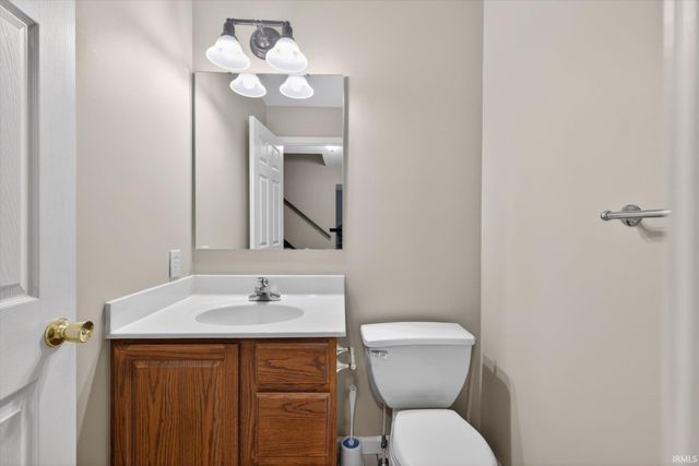 7301 W Higgins Court, Ellettsville, IN 47429