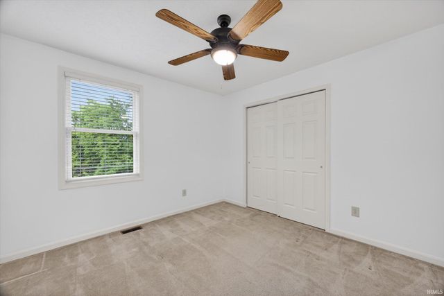 7301 W Higgins Court, Ellettsville, IN 47429