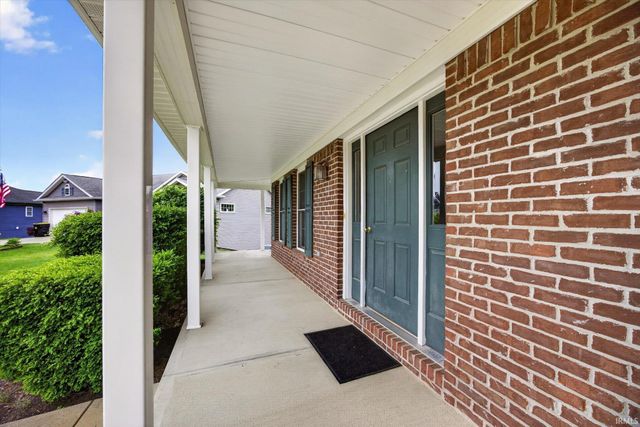 7301 W Higgins Court, Ellettsville, IN 47429