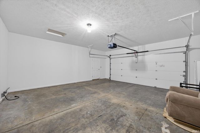 7301 W Higgins Court, Ellettsville, IN 47429