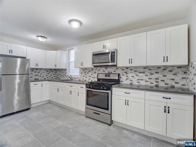 198 17th Street, East Orange, NJ 07017