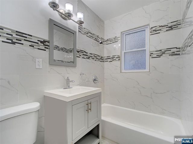 198 17th Street, East Orange, NJ 07017