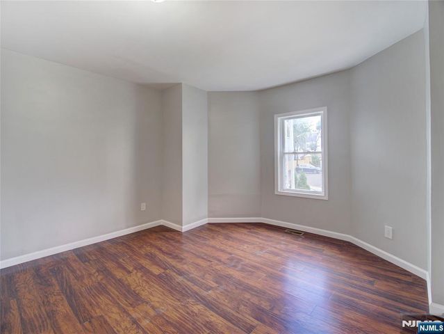 198 17th Street, East Orange, NJ 07017