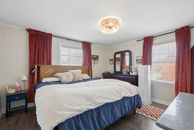 7151 N Ottawa Avenue, Chicago, IL 60631