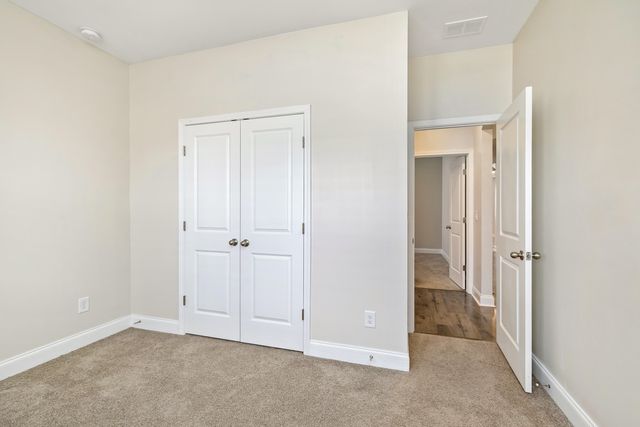 1299 Deercreek Drive, Manning, SC 29102