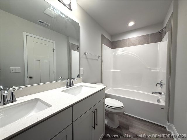 228 Watercress Lane, Raeford, NC 28376