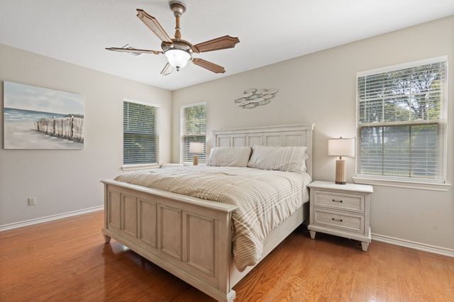 33025 Woodcrest Drive, Whitney, TX 76692