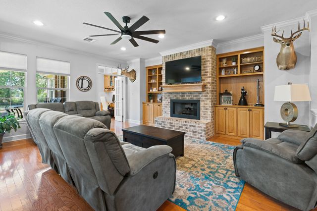 33025 Woodcrest Drive, Whitney, TX 76692