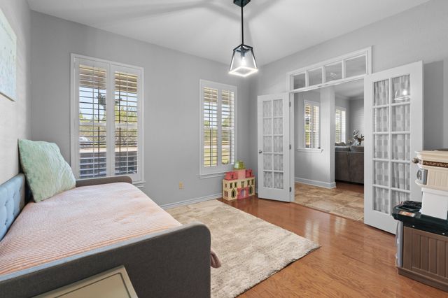 33025 Woodcrest Drive, Whitney, TX 76692