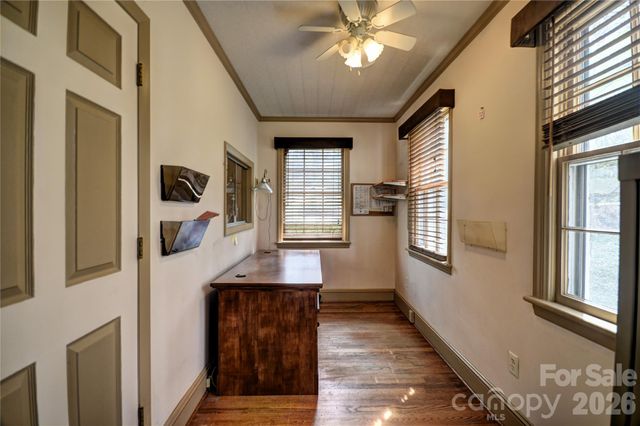 492 S Main Street, Waynesville, NC 28786