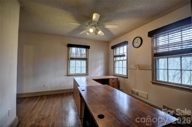 492 S Main Street, Waynesville, NC 28786