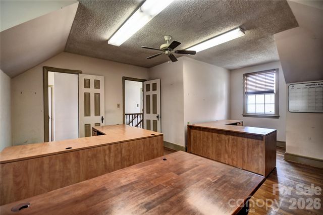 492 S Main Street, Waynesville, NC 28786