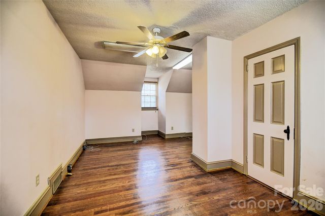 492 S Main Street, Waynesville, NC 28786