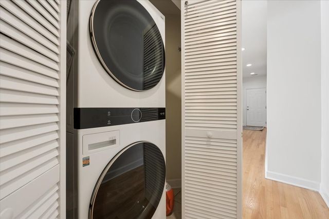 1529 W Touhy Avenue 2, Chicago, IL 60626