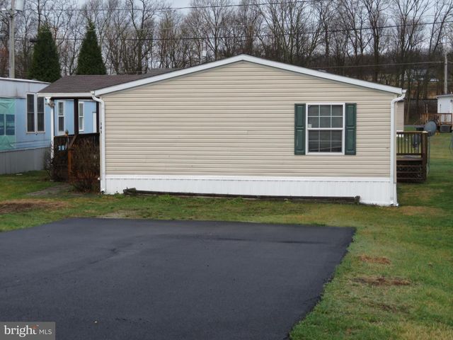 141 JANESA DR, Martinsburg, WV 25403