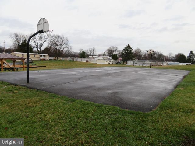 141 JANESA DR, Martinsburg, WV 25403