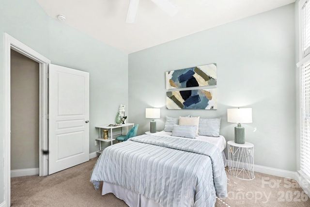 1007 Park West Drive, Charlotte, NC 28209