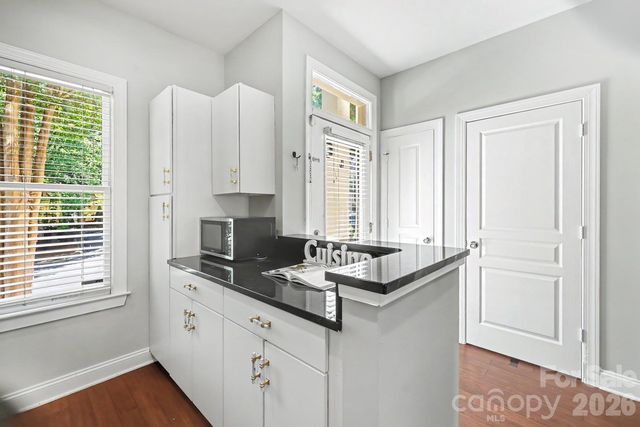 1007 Park West Drive, Charlotte, NC 28209