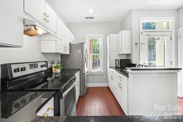 1007 Park West Drive, Charlotte, NC 28209