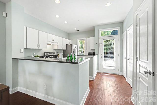1007 Park West Drive, Charlotte, NC 28209