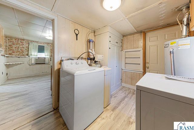 402 N Main Street, Lake Crystal, MN 56055