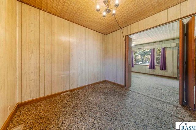 402 N Main Street, Lake Crystal, MN 56055