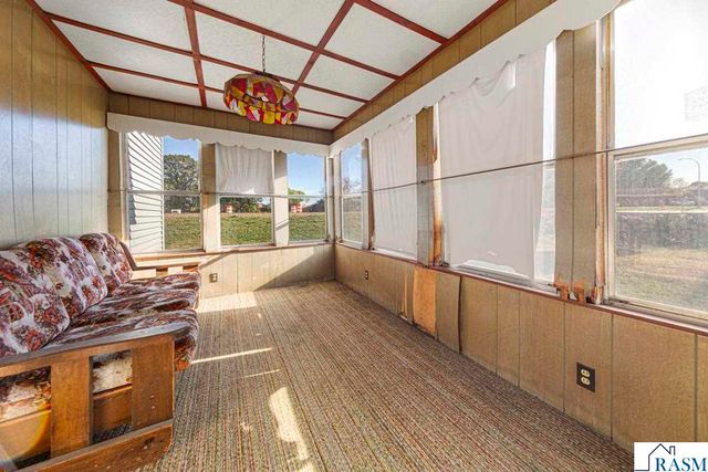 402 N Main Street, Lake Crystal, MN 56055