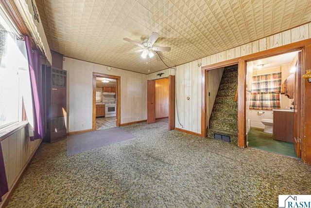 402 N Main Street, Lake Crystal, MN 56055