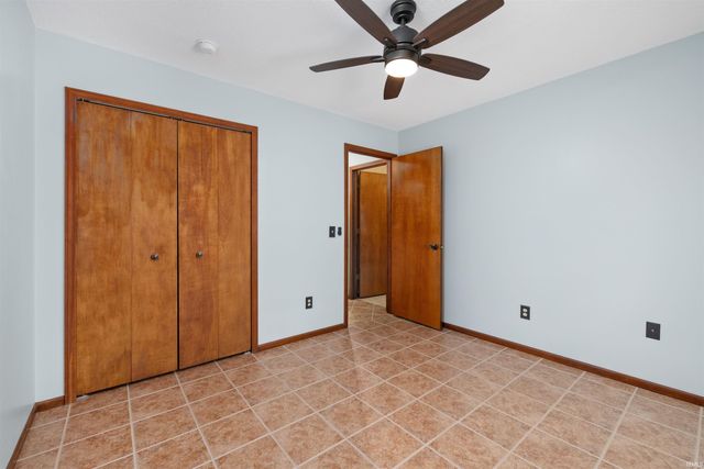 210 Knoll Ridge Boulevard, Kendallville, IN 46755