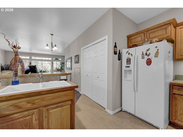 983 JASPER Ln, Florence, OR 97439