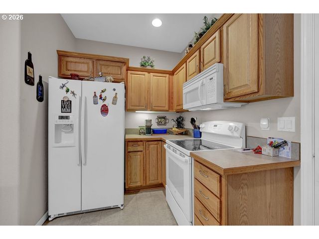 983 JASPER Ln, Florence, OR 97439