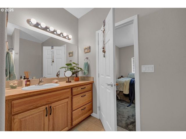 983 JASPER Ln, Florence, OR 97439