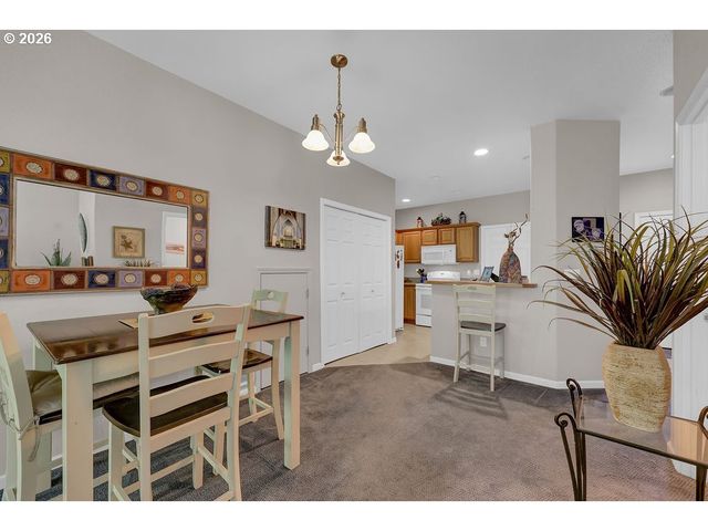 983 JASPER Ln, Florence, OR 97439