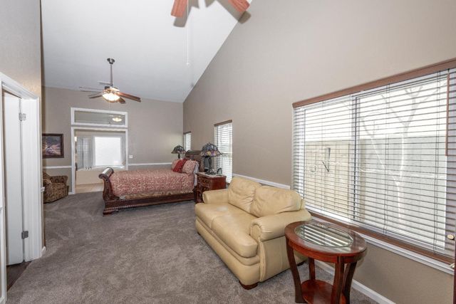 334 Vermont Avenue, Clovis, CA 93619