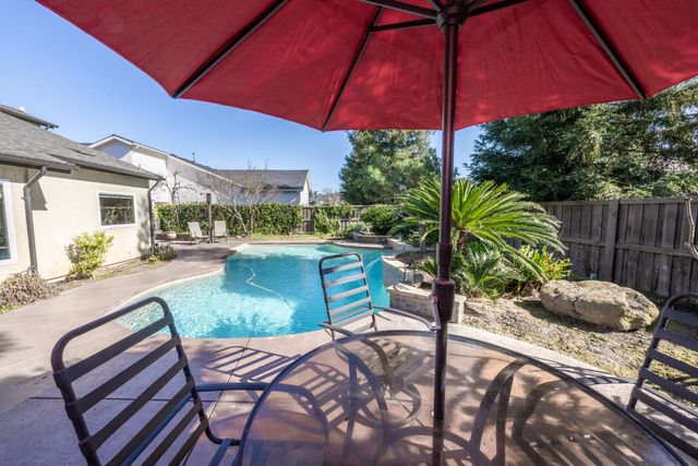 334 Vermont Avenue, Clovis, CA 93619