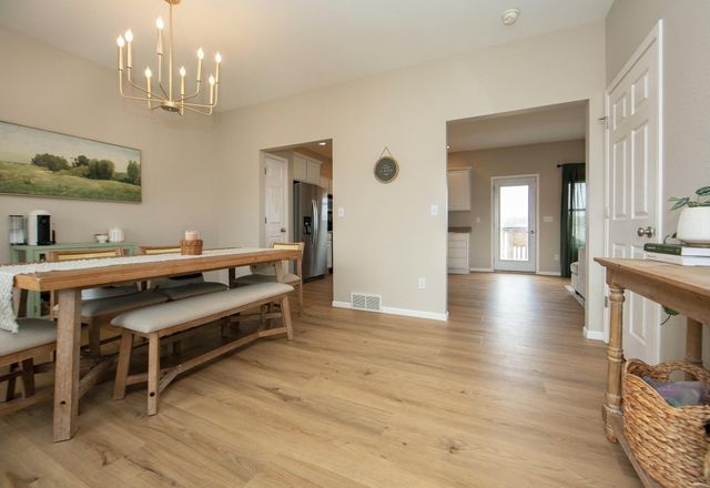 5568 Summerland Drive, Waterloo, IA 50701