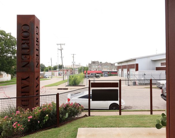 1545 E 2nd Street S, Tulsa, OK 74120