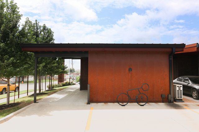 1545 E 2nd Street S, Tulsa, OK 74120