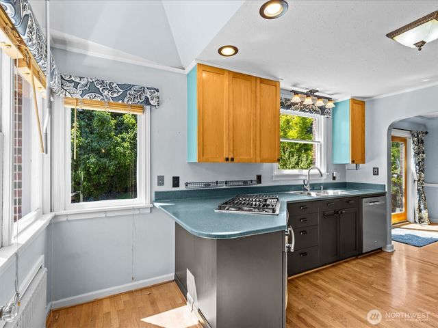 101 Eldorado Avenue, Fircrest, WA 98466