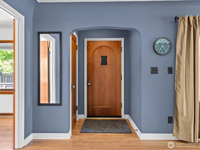 101 Eldorado Avenue, Fircrest, WA 98466