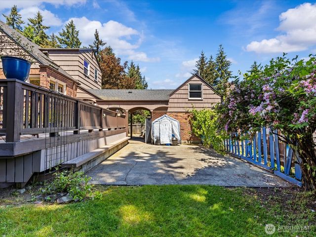 101 Eldorado Avenue, Fircrest, WA 98466