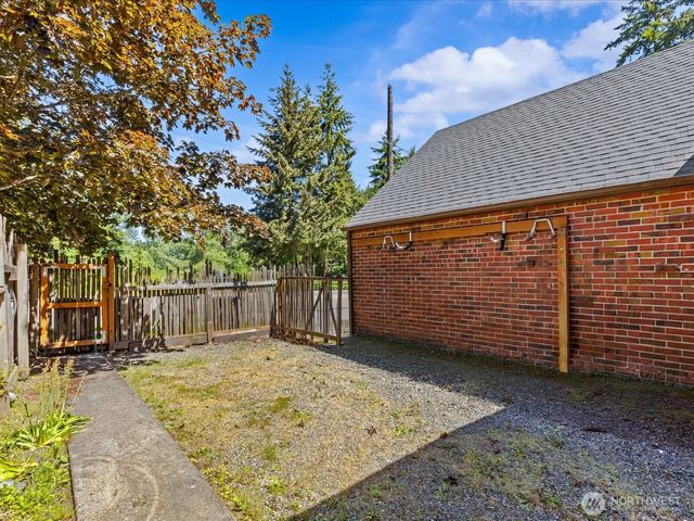 101 Eldorado Avenue, Fircrest, WA 98466