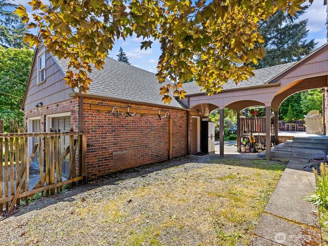 101 Eldorado Avenue, Fircrest, WA 98466