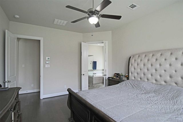 1102 Rendon Place, Mansfield, TX 76063